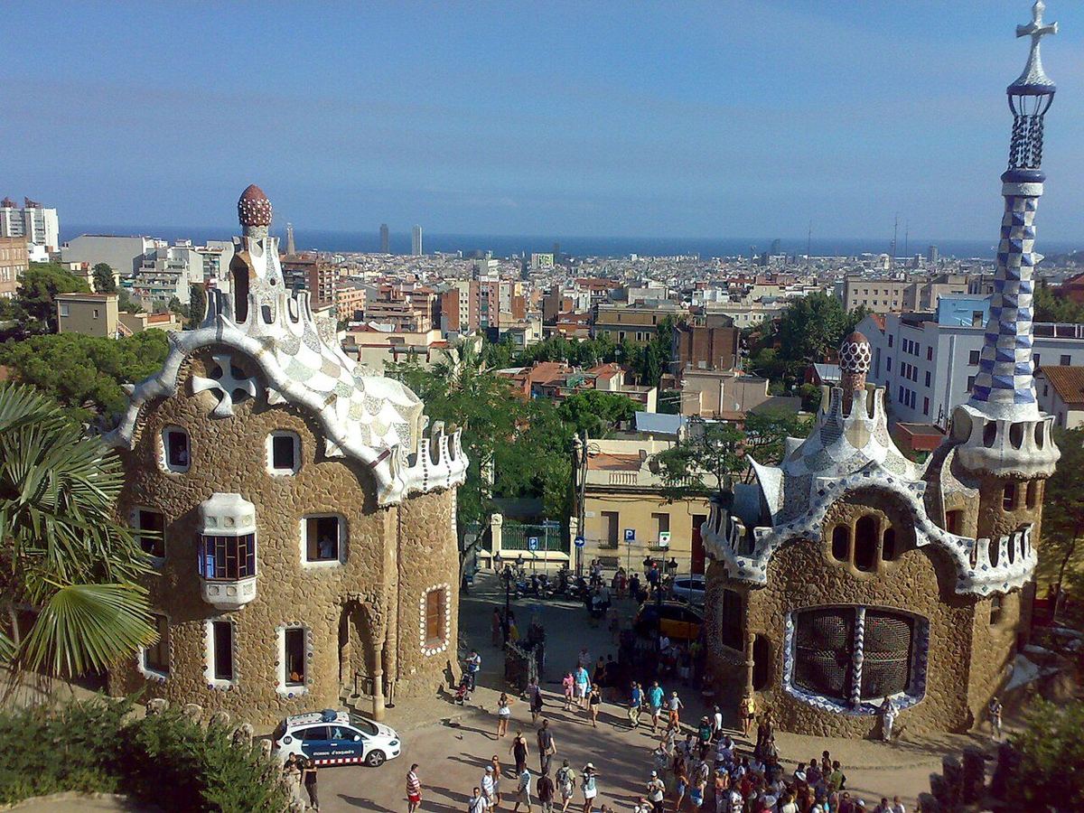Park Güell — destination photograph