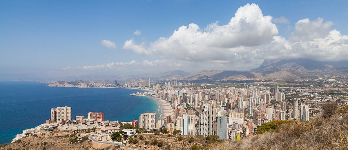Benidorm — Vista de Benidorm, España, 2014-07-02, DD 63