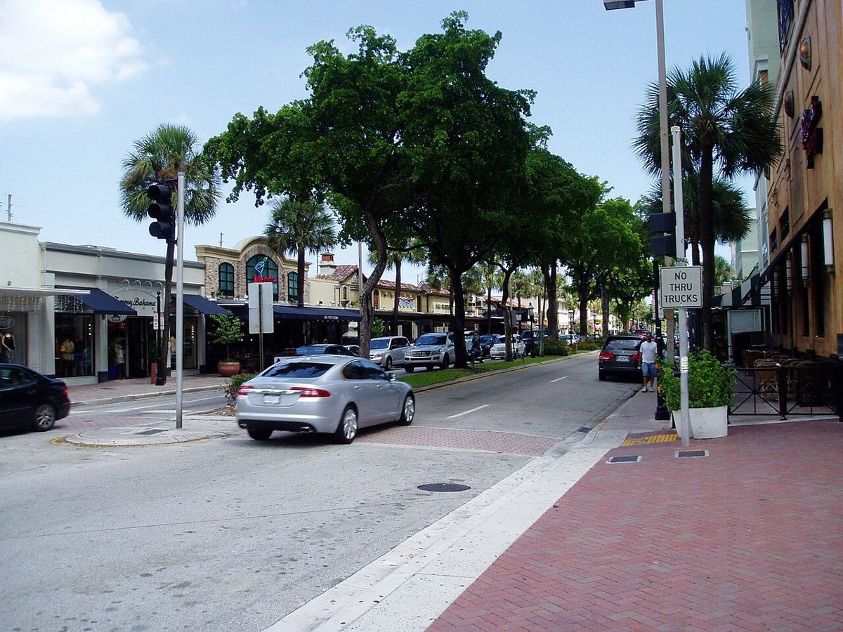 Las Olas Boulevard — destination photograph
