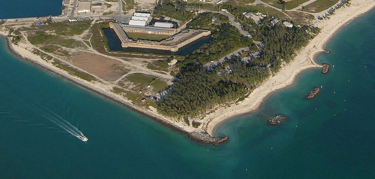 Fort Zachary Taylor — destination photograph