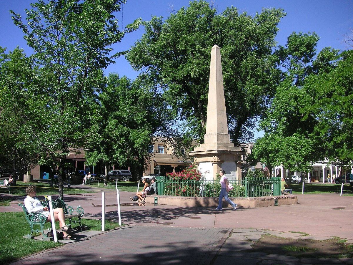 Santa Fe Plaza — destination photograph