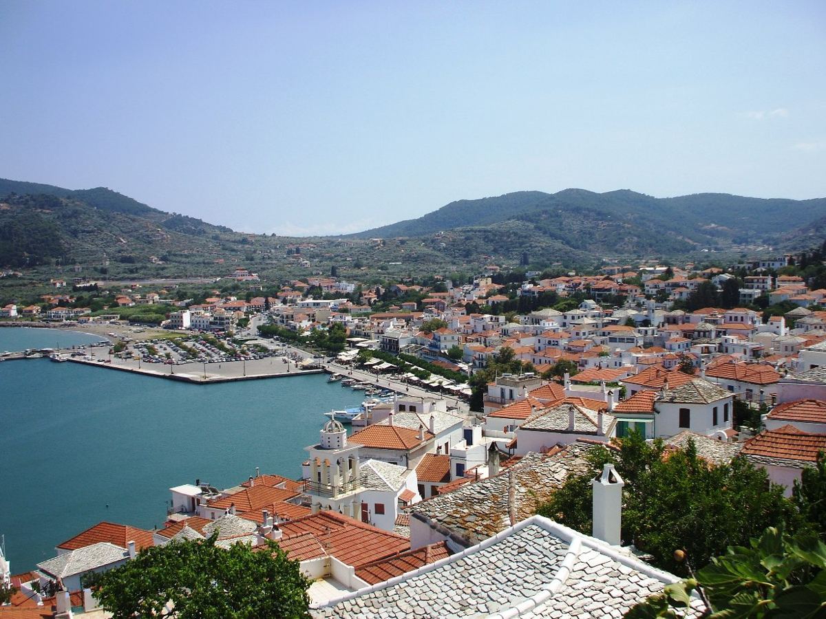 Skopelos — Grad Skopelos sa brda - Skopelos town from hill