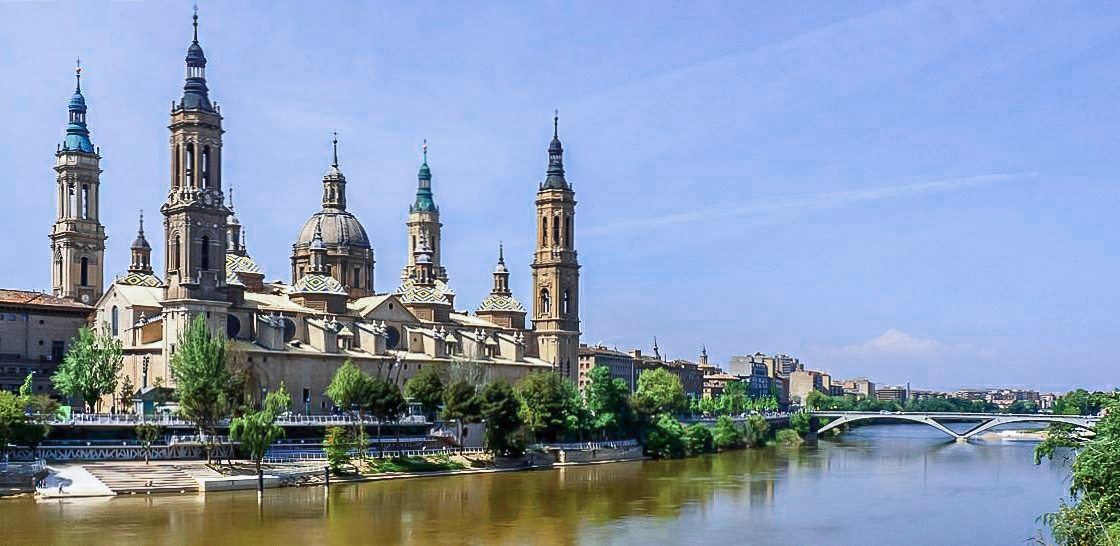 Zaragoza — destination photograph